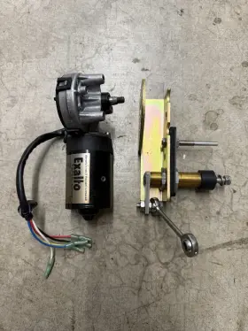 21.00.2324 Exalto 23nm Marine Wiper Motor 24v Dc With Mounting Bracket And Linkarm Untested
