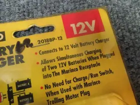 2018bp-12 Marinco C9b Marine Battery Charger Plug 12v Oem New Factory Boat Parts #2