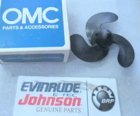0125990 Omc 125990 D11 Evinrude Johnson Propeller 7.5 Inch X 4 Oem New Boat Parts