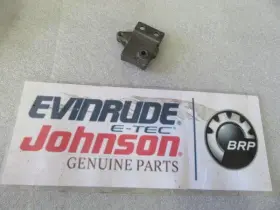 0305096 Omc 305096 C9d Evinrude Johnson Bracket Oem New Factory Boat Parts