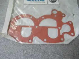 0327674 Omc 327674 A27 Evinrude Johnson Head Cover Gasket Oem New Boat Parts #2