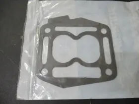 0912477 Omc 912477 A27 Evinrude Johnson Riser Gasket Oem New Factory Boat Parts #2