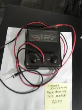 Cd-77 Stevens Instruments Peak Reading Volt Meter Nice