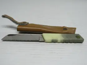 Sr10007 Wichard Sailors Knife With Glow In The Dark Handle